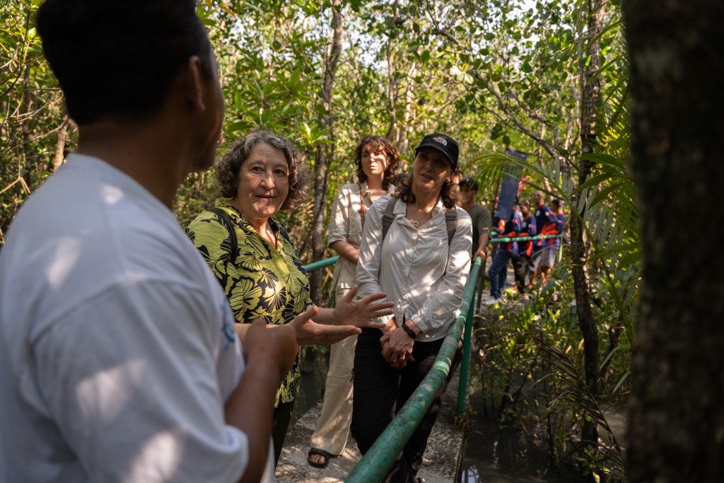 Ruth Davis explores the park alongside the local barangay tour guide, taking in informative signages of the endemic species found within the protected area and the stingless honey bee production project, both initiatives supported by Blue Alliance.   
